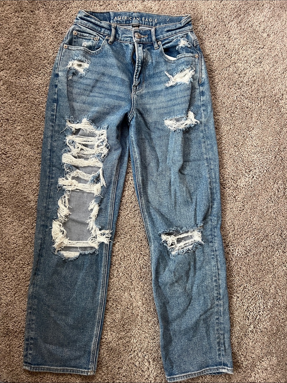 American Eagle Outfitters Distressed highest rise 90s Boyfriend Jeans size 0